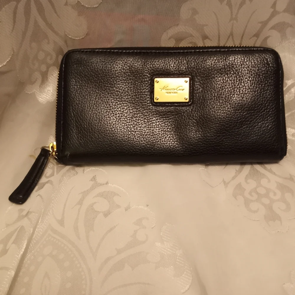 Kenneth Cole Black Leather Wallet